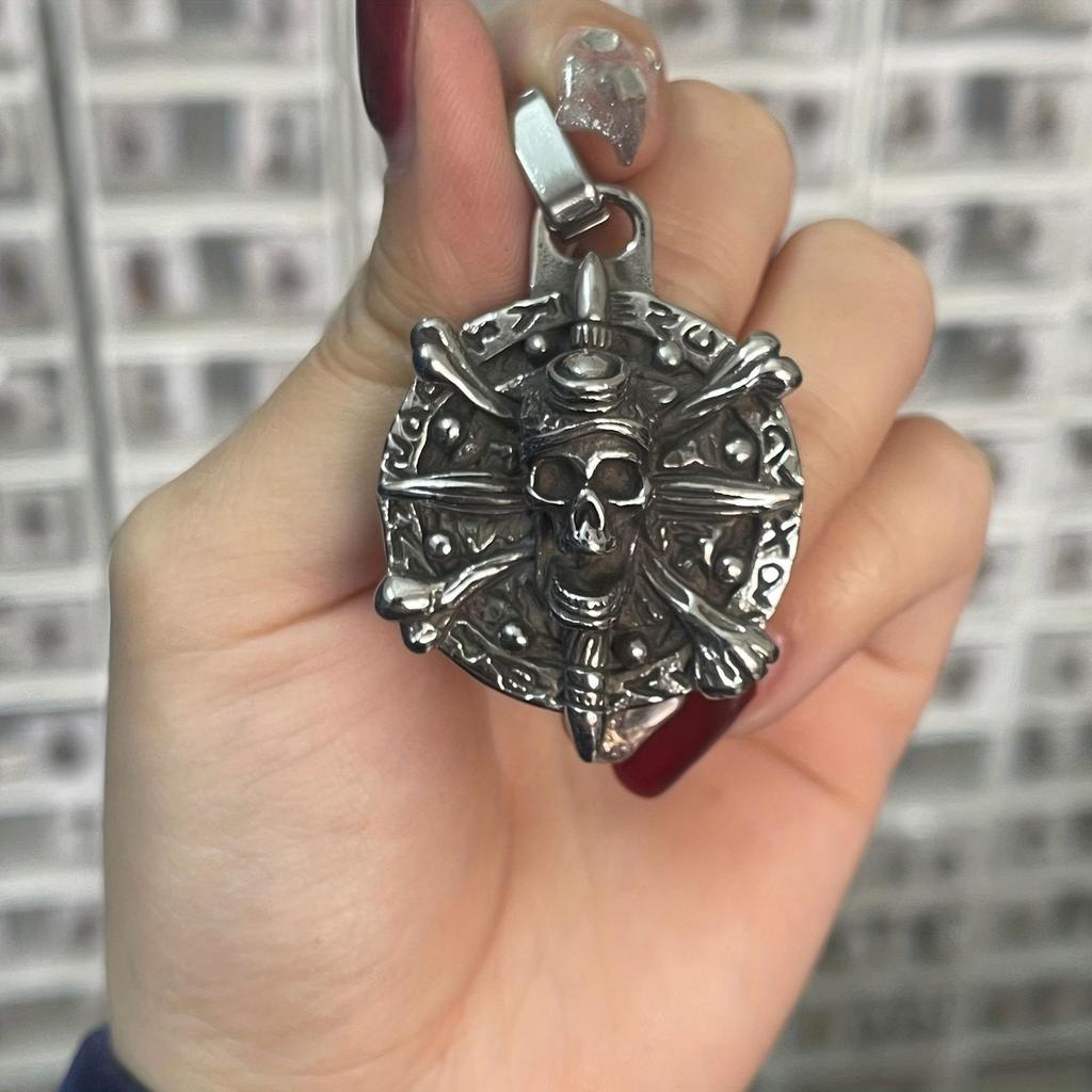 Vintage Gothic Wikinger-Totenkopf-Anhänger mit feinen Details, Halskette im Punk-Stil für Herren-Schmuckgeschenke