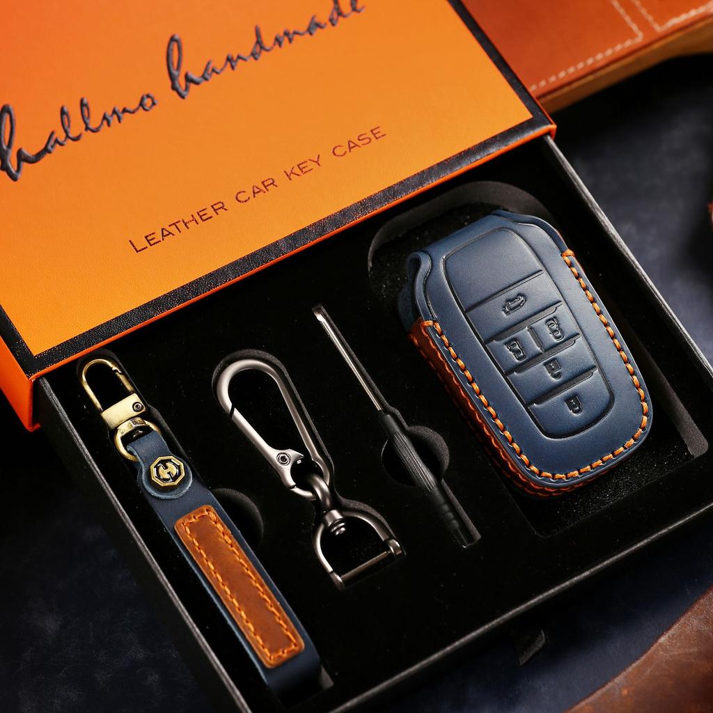 Suitable for Toyota Senna Key Cover Leather Transit Saina Shell Wilfa Bag Elfa Keychain