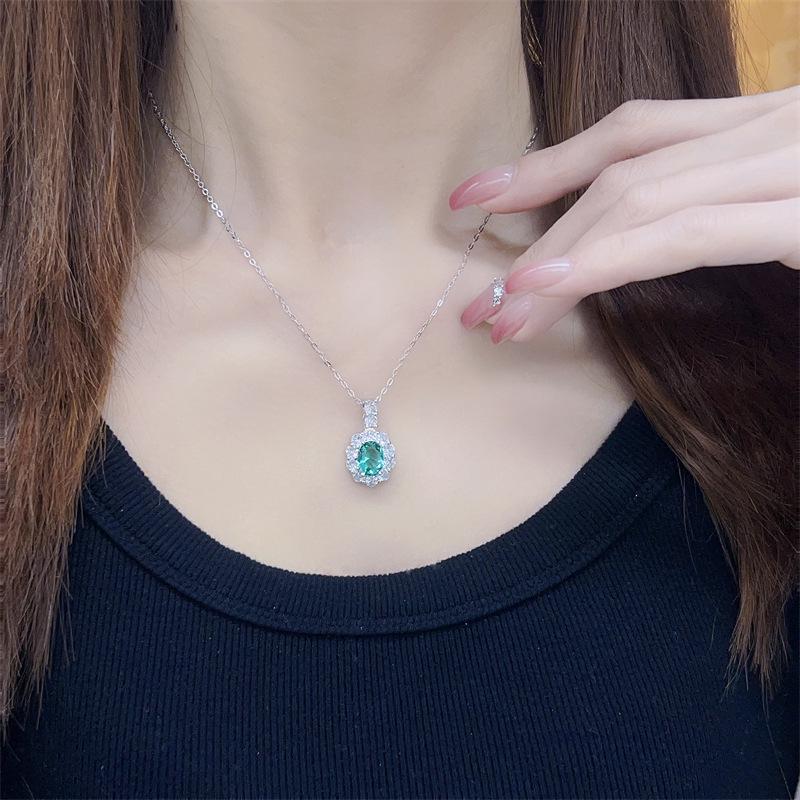 European Retro-Style Elegant Gemstone Necklace & Ring Set: Emerald-Inspired, Versatile & Trendy.