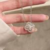 Xiaohongshu Exclusive Lucky Four-Leaf Clover Necklace: Elegant Light Luxury High-End Design for Women