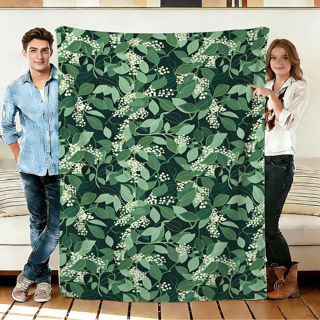 Green Leaf and Berry Flannel Blanket Soft Cozy Throws Napping Travel Use