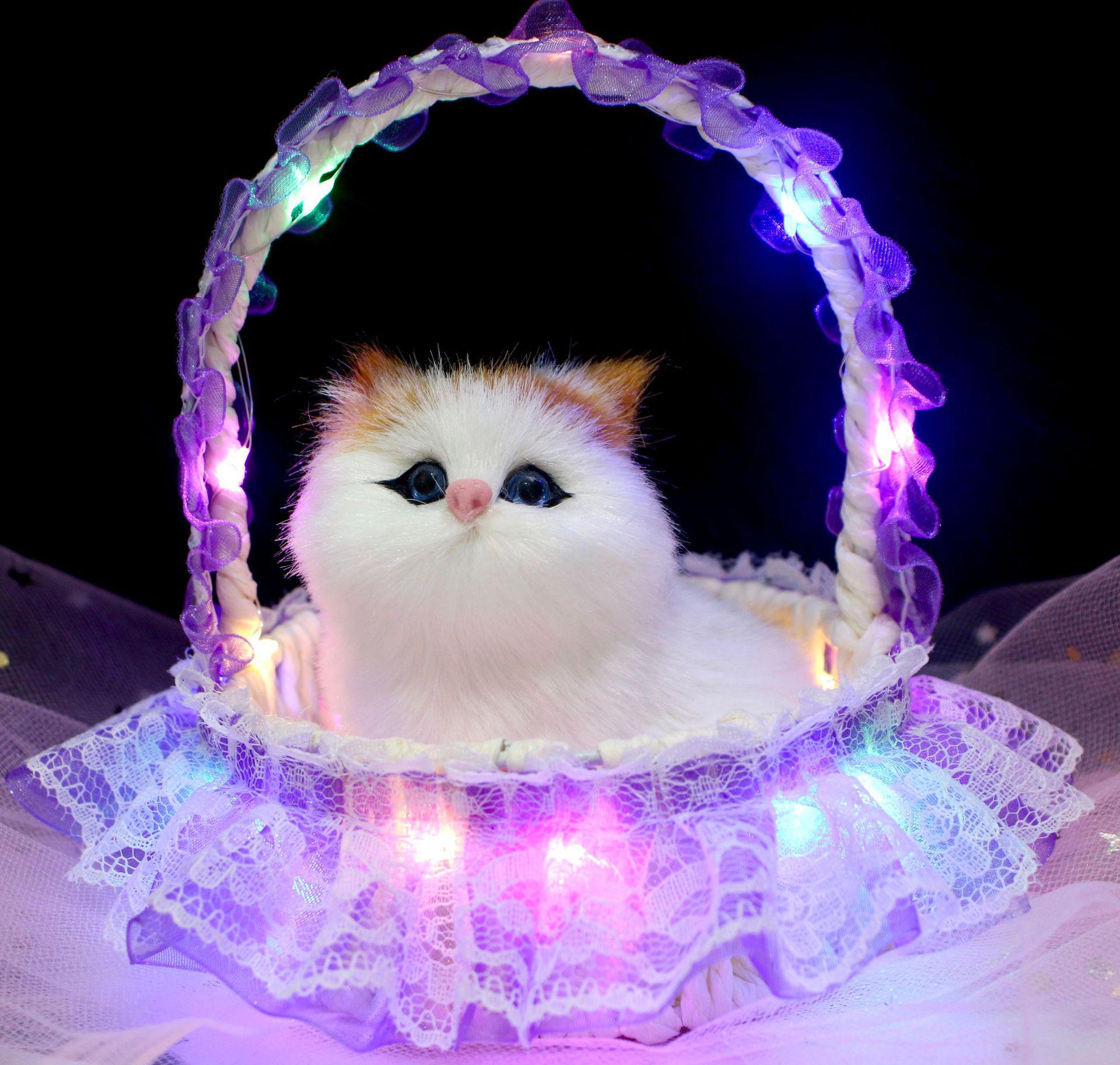 

Говорящий котенок, плюшевый, с подсветкой и блестками: Имитация кота в корзине, идеальный подарок для девушки lace basket cat with light фиолетовый