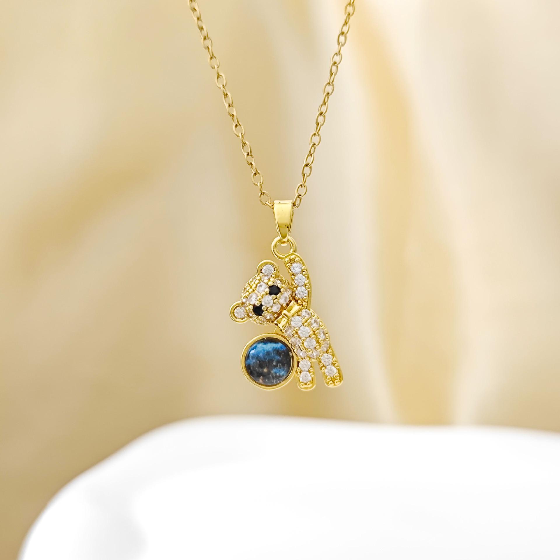 Luxury Korean Style Full Diamond Bear Necklace for Women - Elegant Clavicle Chain Jewelry Gift