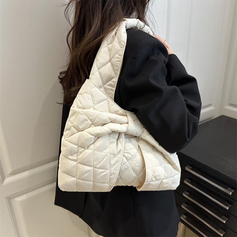 Simple Quilted Design Women's Shoulder Bags Bow Solid Color Ladies Underarm Vest Bag Large Capacity Female Casual Tote Handbags