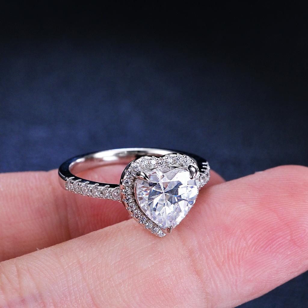 2 Carat D VVS GRA Certified Platinum Plated 925 Sterling Silver Moissanite Engagement Ring Women Heart Shape Classic Prong