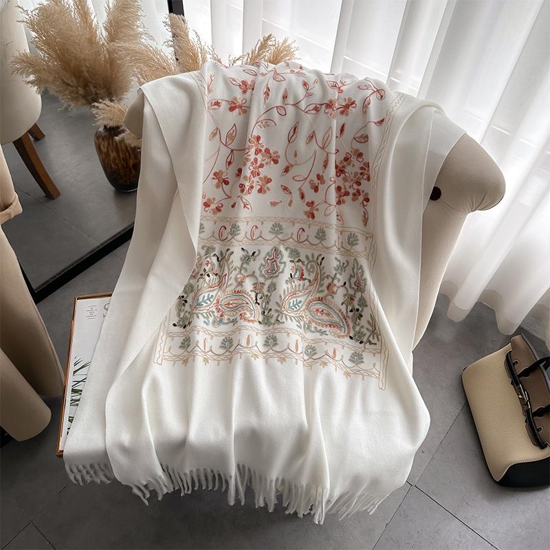 Ethnic Style Embroidery Travel With Shawl Ladies Thickened Warm Scarf Retro Embroidery