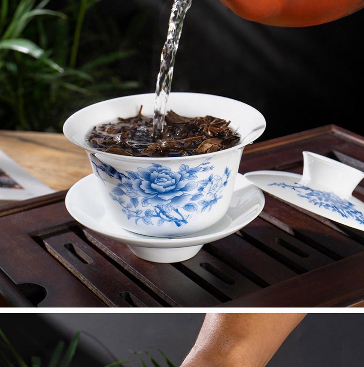 Chaozhou Blue and White Porcelain Gongfu Tea Set: Gaiwan, Mini Tea Cup, and Bowl