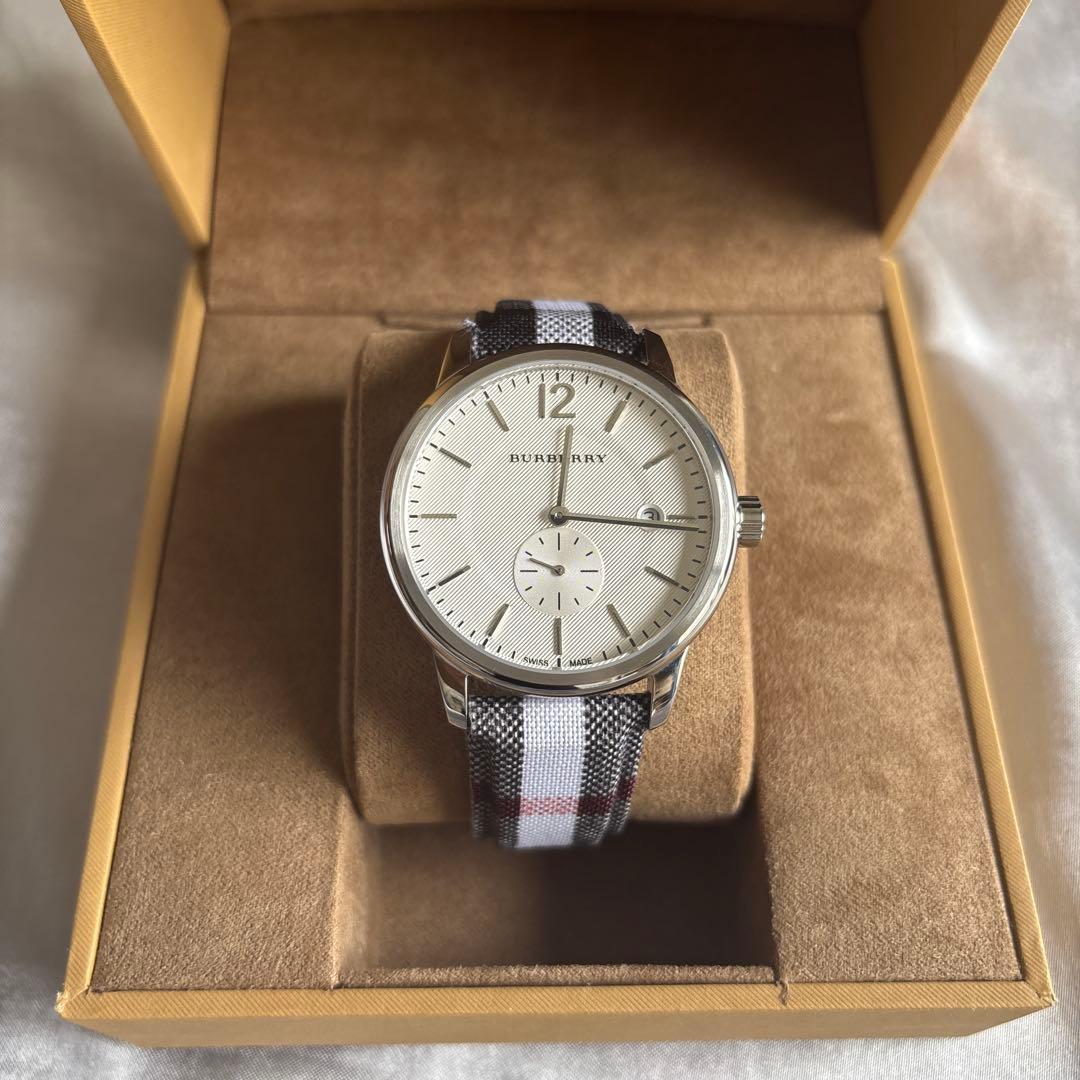Used BURBERRY Men s Watch Plaid Belt
