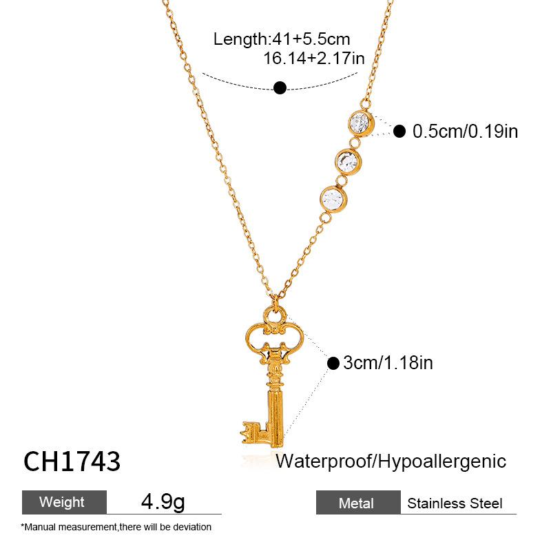Chen He explosion hollow star moon necklace simple popular stainless steel collarbone chain niche design titanium steel necklace decoration