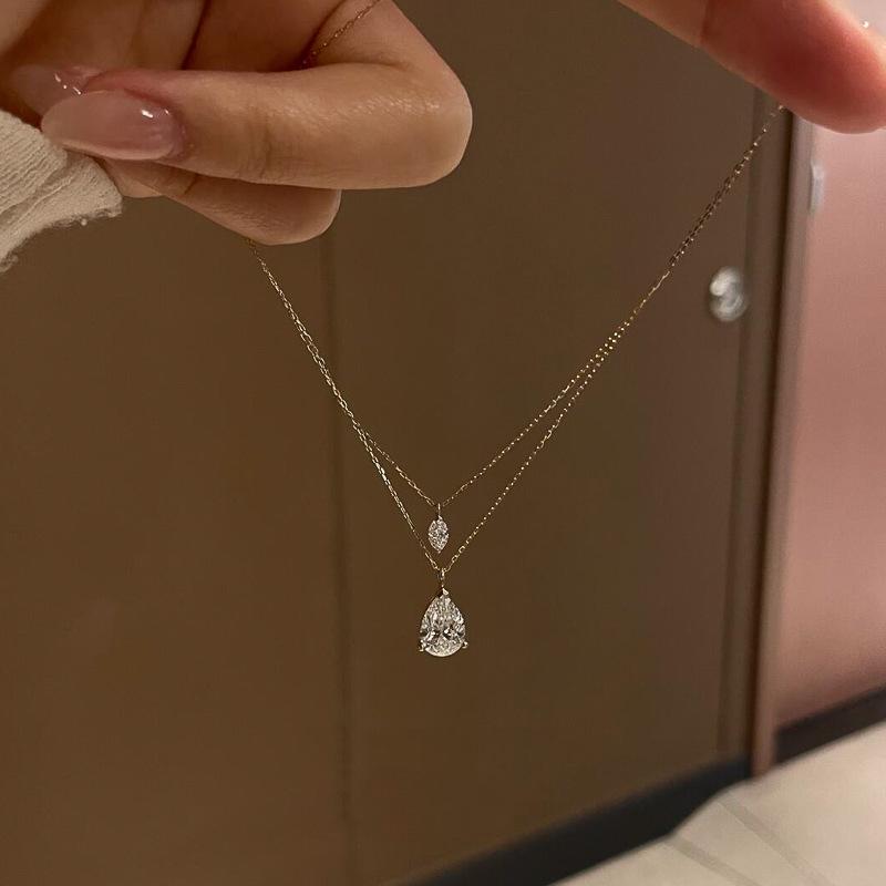 Niche Design Double-Layer Floating Water Drop Necklace for Women – Exquisite, Fashionable, Versatile Clavicle Chain
