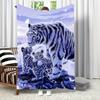 Pattern of the White Tiger Family Flannel Printed Blanket Suitable for All Seasons Suitable for Living Room Office Sofa Travel