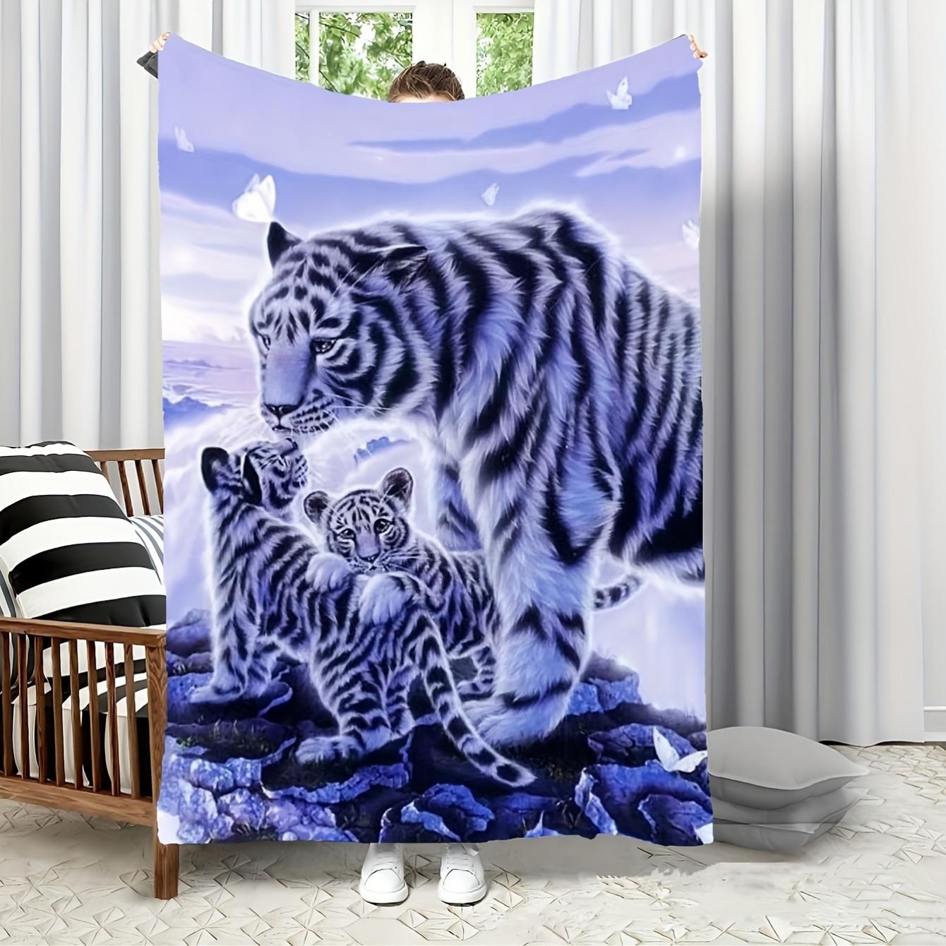 

pattern of the White Tiger family Flannel printed blanket suitable for all seasons suitable for living room office sofa travel 75x100cm (30x40inch)