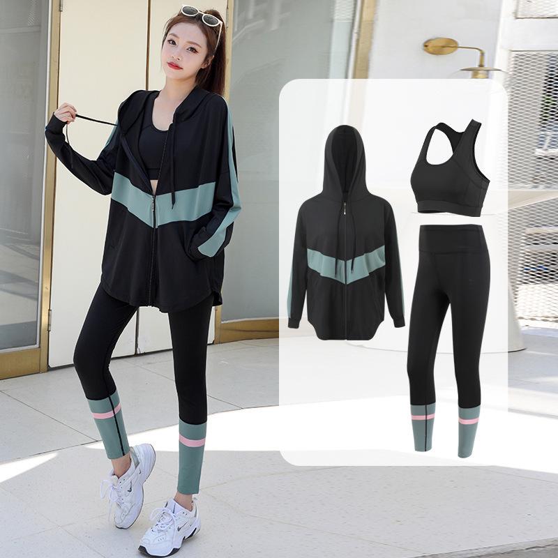 Women's Plus Size Loose Zipper Hoodie Three-Piece Sports Suit with Tapered Pants - Hip Covering, Slimming Yoga Wear