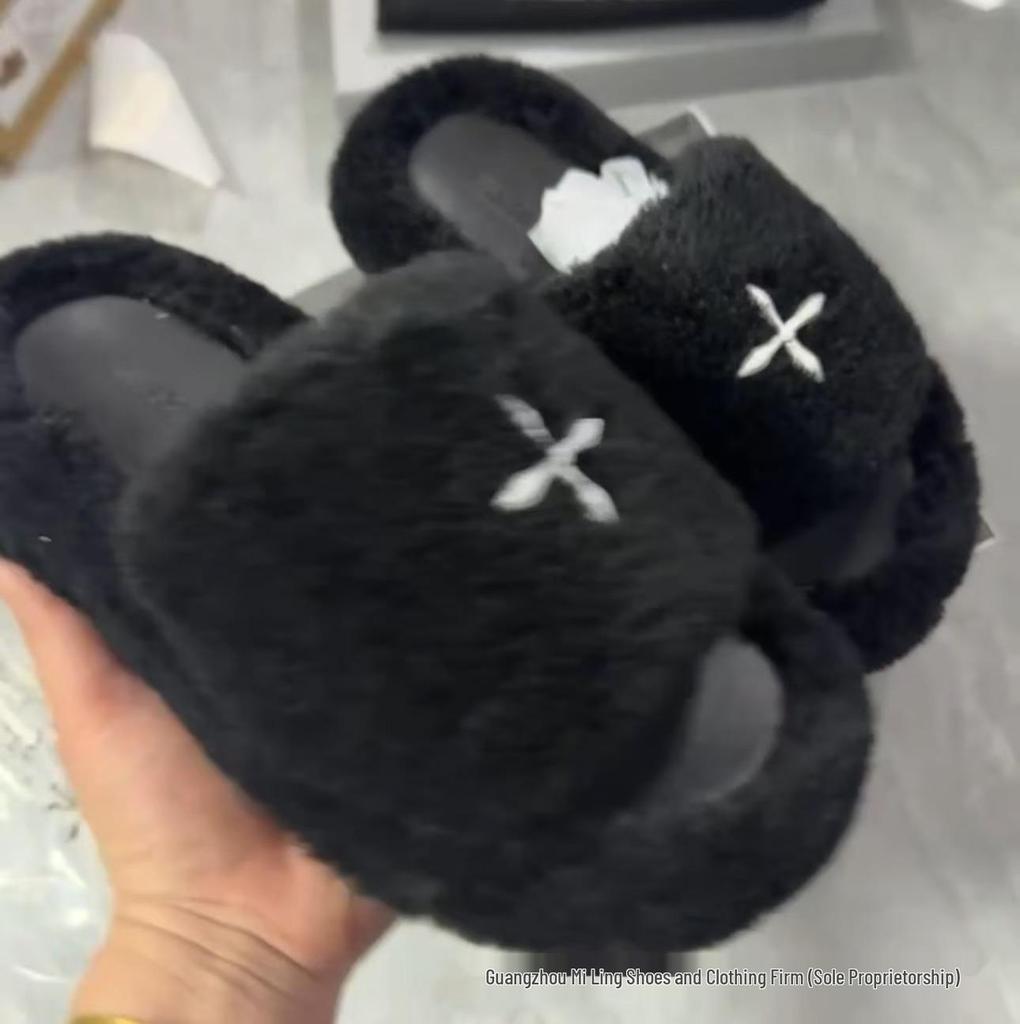2024 High-Version SMF-K Fur Slippers: Thick-Soled Leather & Velvet Cross Design in Black/Gray