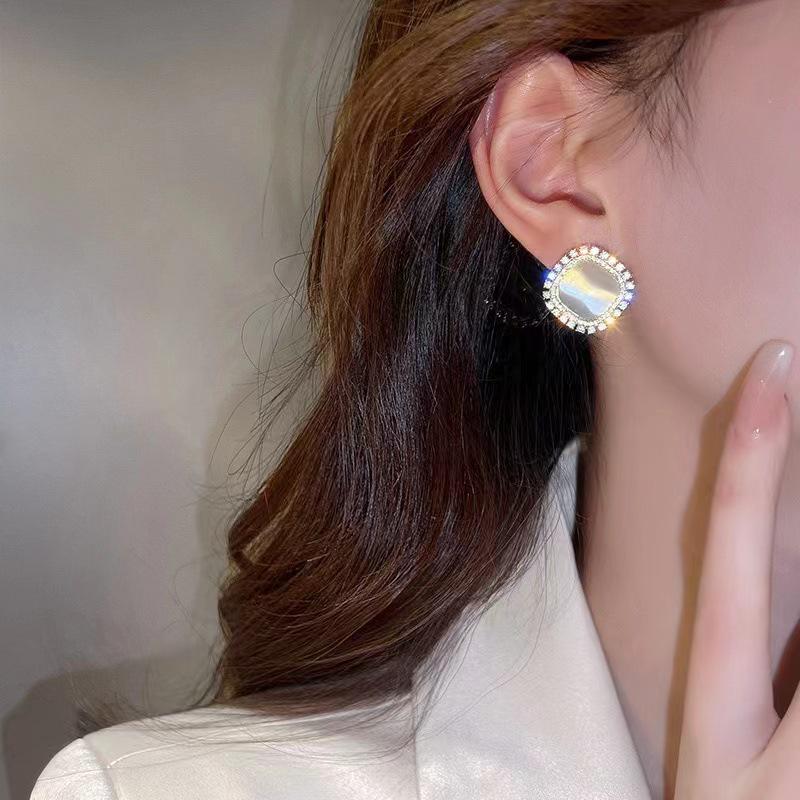 Luxury Korean Geometric Cat's Eye Stone Rhinestone Stud Earrings for Women - High-Class, Stylish, Cool Personality