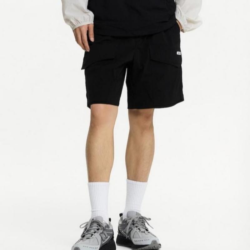 New Balance Uni Essentials Lightweight Stretch 4.5 Pocket Shorts