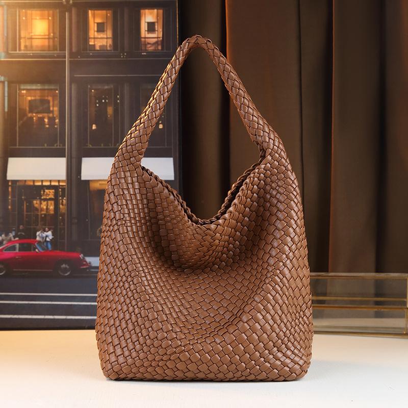 

Large Capacity Hand-Woven Women S Bags, Fashionable Versatile Mother And Child Bags, Shoulder Bags, Trendy High-End Underarm Bags, Tote Bags. коричневый
