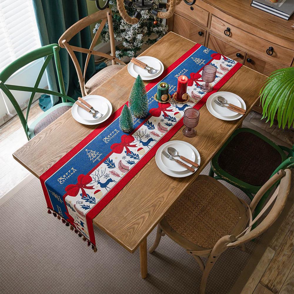 Nordic American Christmas Tablecloth and Runner Set