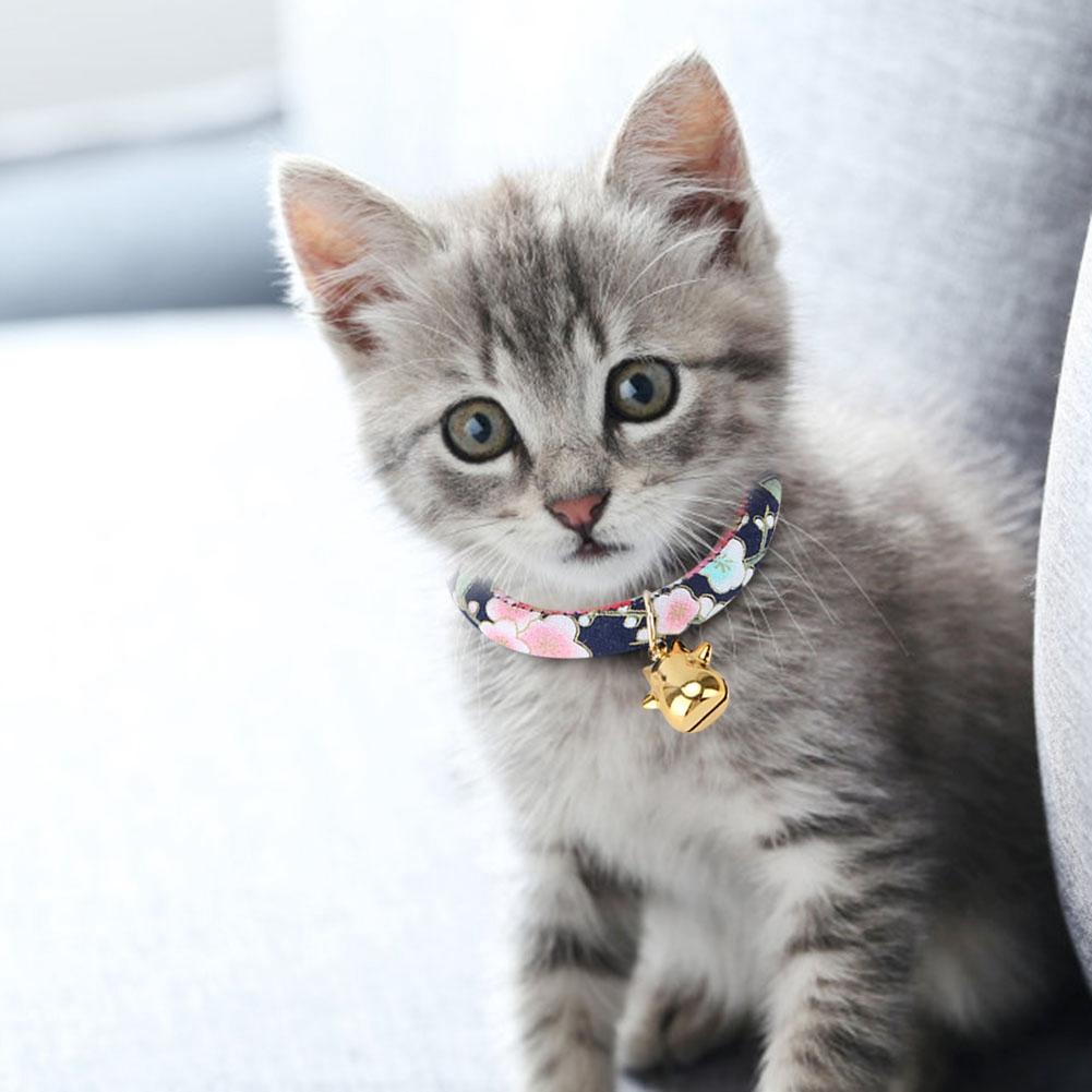 2 Stück Verstellbares Hunde Katzen Halsband Bedrucktes Halsband mit Glocke für Welpen Kätzchen Haustier Katze ZubehörS