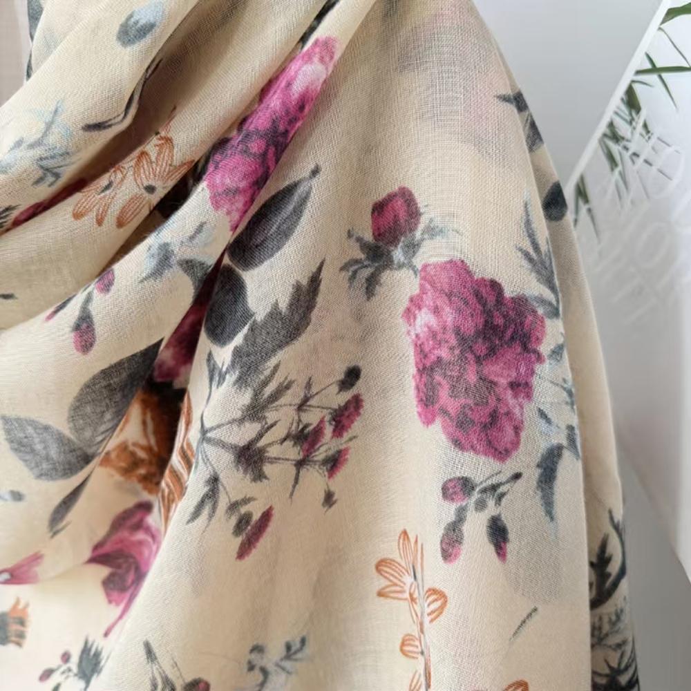 Spring and Autumn Long Shawl Artistic Flower Print Hanging Tassel Fashionable Scarf Women's Travel Sunscreen Decoration Exterior