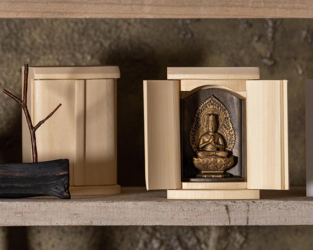 Zeku Vairocana Buddha Statue in a Shrine Gold Prayer at Kongo Mount Koya Charm of the Zodiac for those born in the Years of Sheep and Monkey (Antique