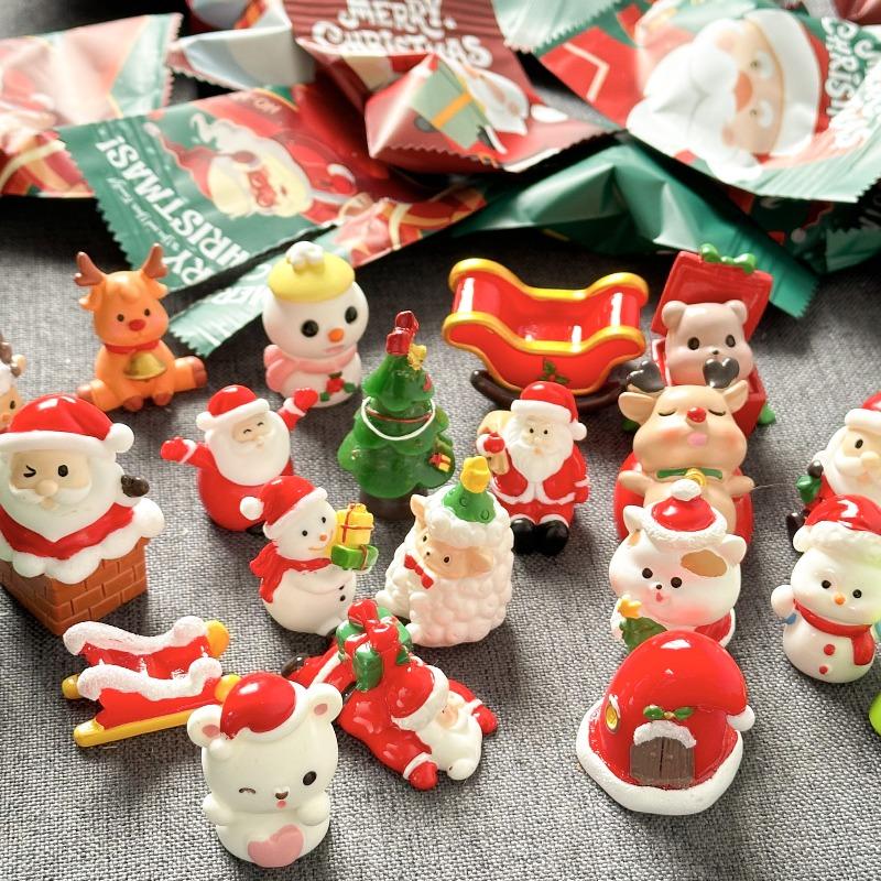

Random Style Christmas Mini Figures Santa Snowman PVC Toys for Kids Gift Bag Fillers Party Favors Holiday Desktop Decorations 1PC