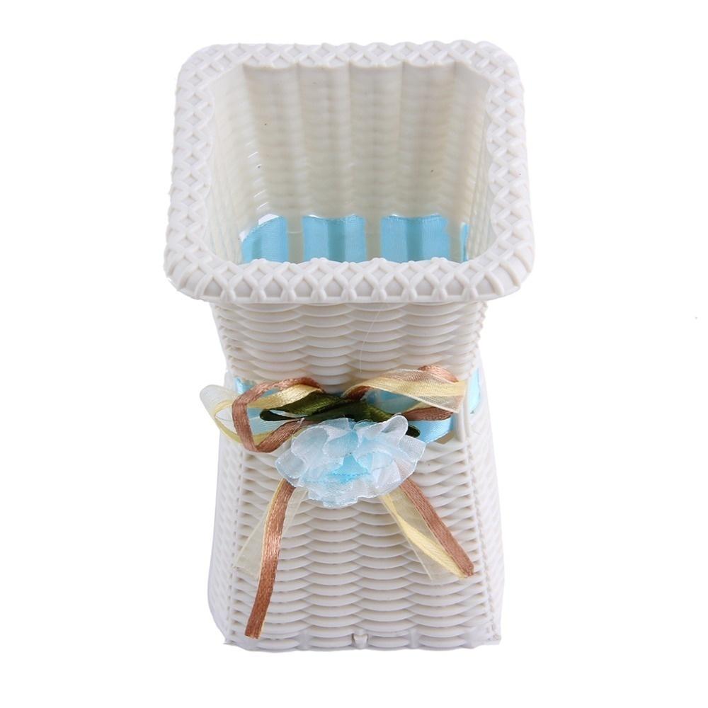 Reusable Plastic Flower Vase Home Decoration Delicate Designed Vase (Color Random)