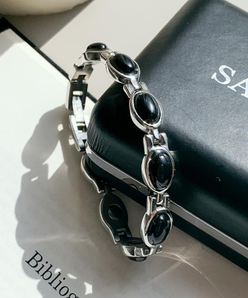 Sabona London 222 Lady Black Magnetic Bracelet