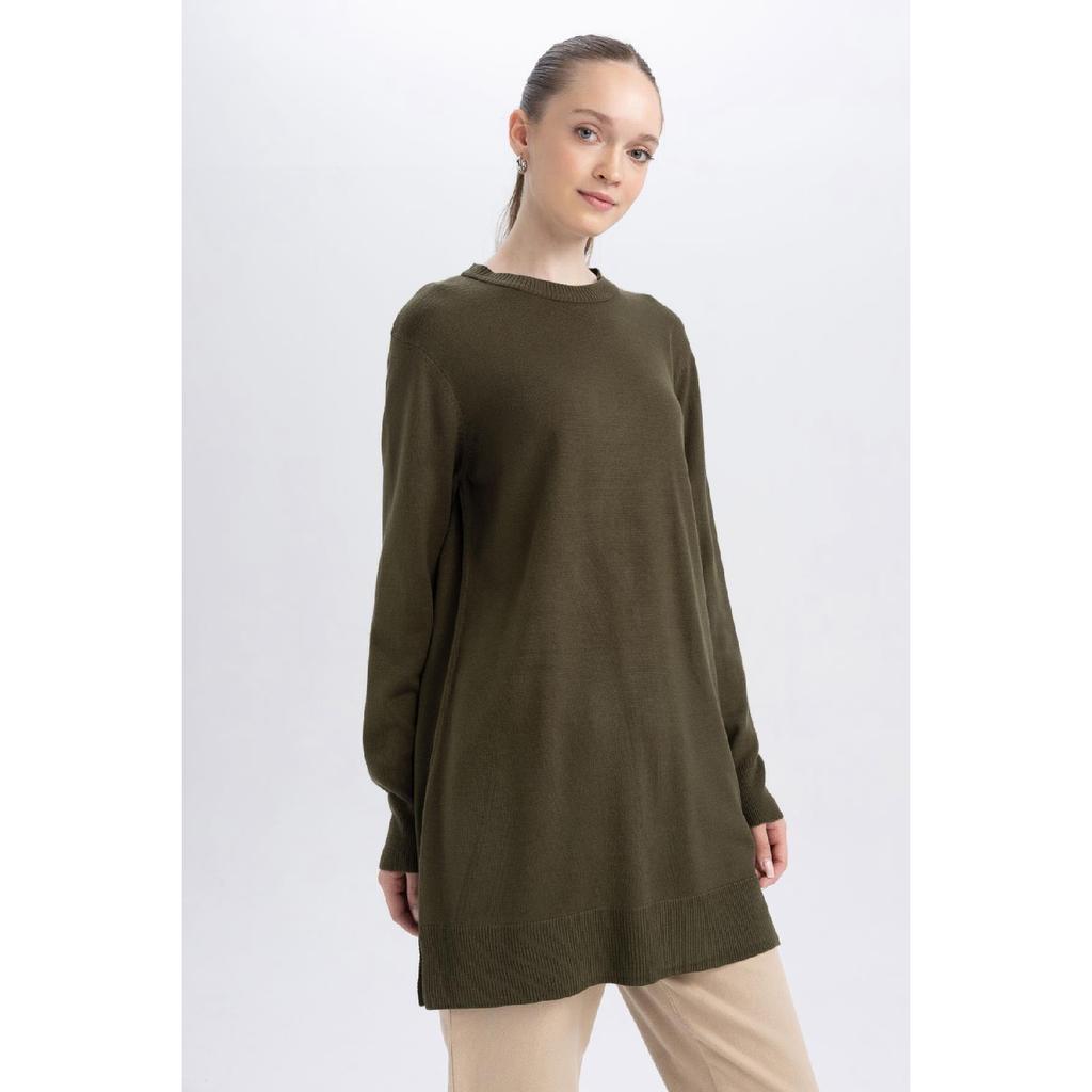 Tunika z okrągłym dekoltem o regularnym kroju