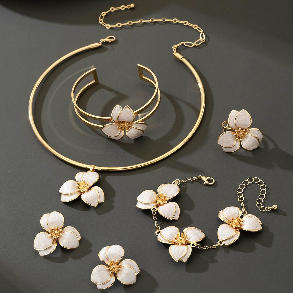Simple Oil-Infused Flower Earrings And Necklace Set - Casual Jewelry Set For Women