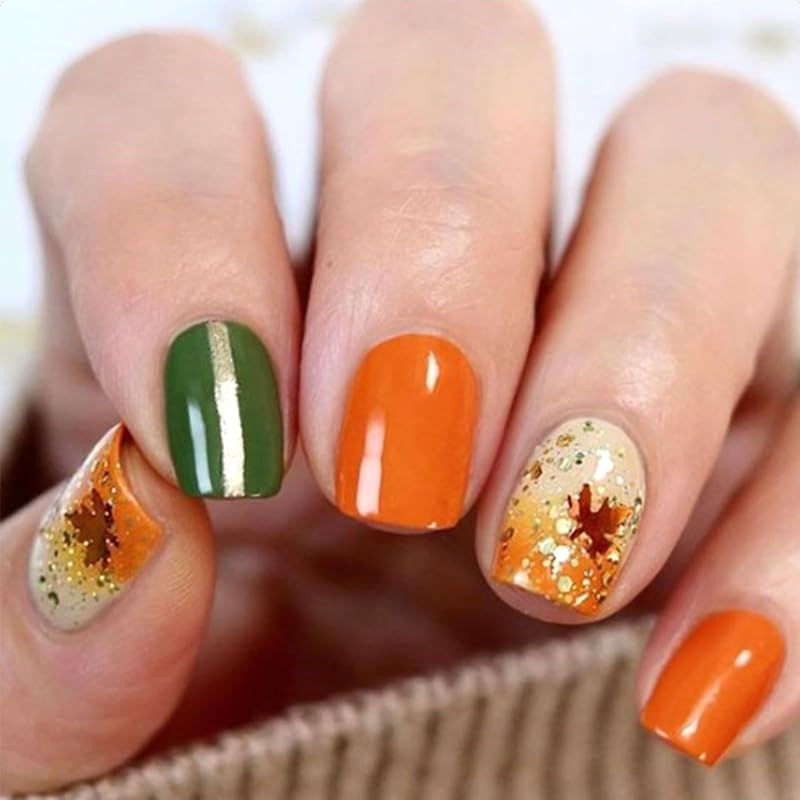 Maple Leaf Press on Nails Fall Leaves Stick on Fingernails Thanksgiving Short Square False Nails 24Pcs Glossy Silver Glitter Acrylic Fake Nail Autumn