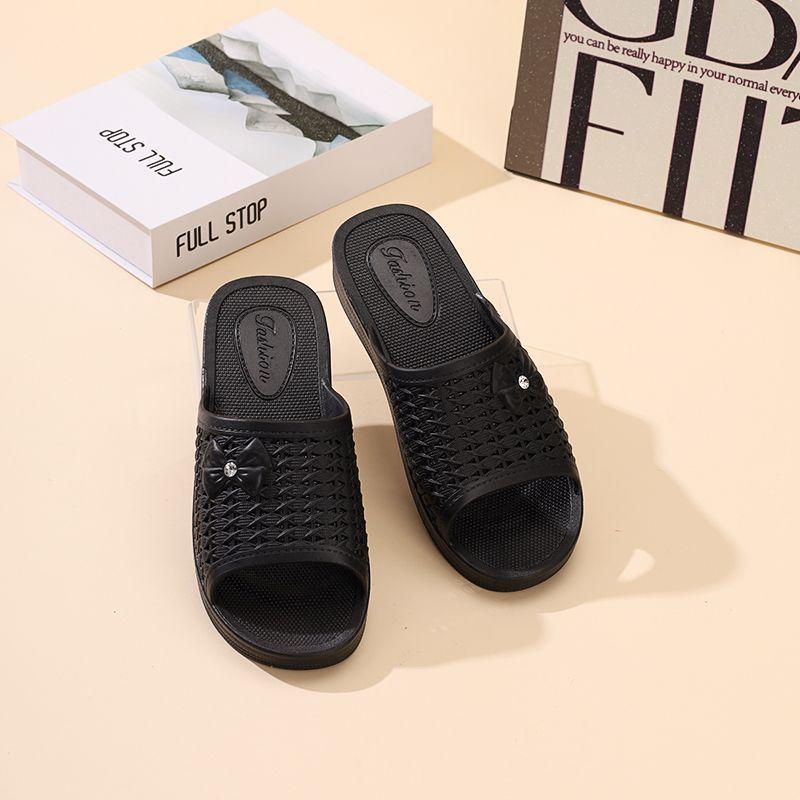 Flat Slippers for Summer Students Cool Slippers for Women Non Slip Fashionable Slippers for Indoor and Outdoor Wear