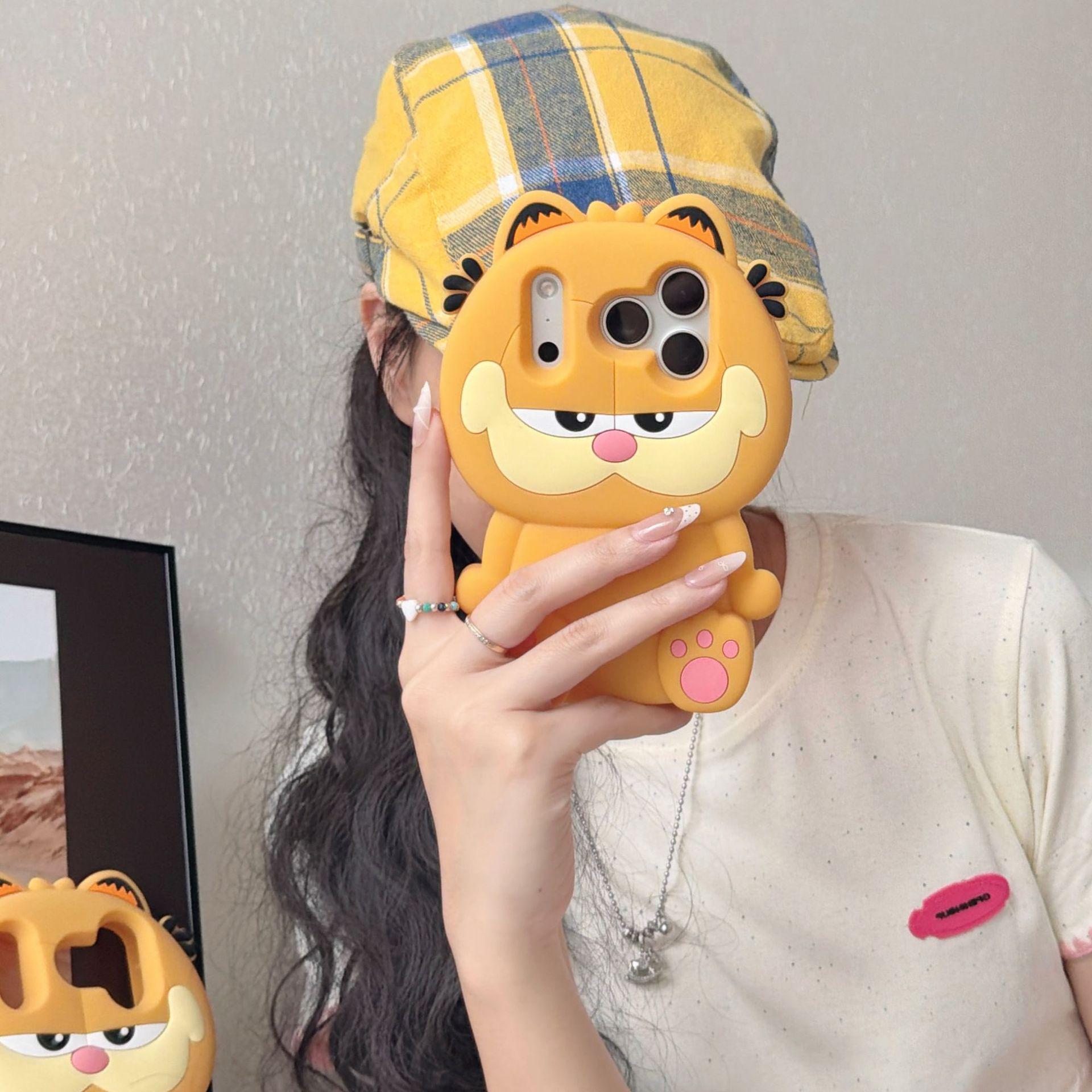 

Garfield Cat iPhone 17 Case, Compatible with 14/15 Pro Max, Anti-drop, Cartoon Cute Sitting Pose. 16