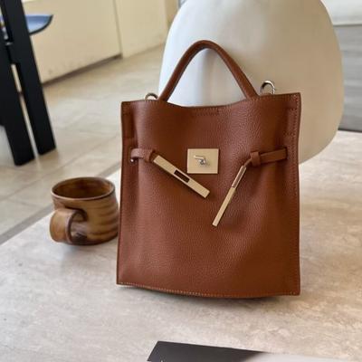 2026 nová dámská všestranná niche středověká taška typu „bucket bag“ z prvotřídní hovězí kůže, ruční nošení, messenger, malá tote taška