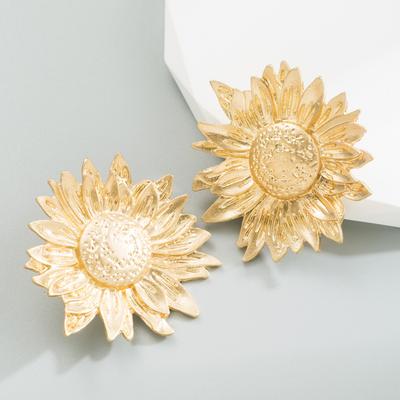 Golden Flower Earrings Retro Metal Sunflower Large Earrings Women'S Golden Earrings Bohemian Style Flower Ornaments