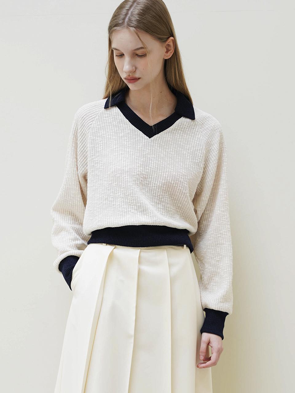 Raye Daisy Coloring Collar V Neck Knit (Ecru)