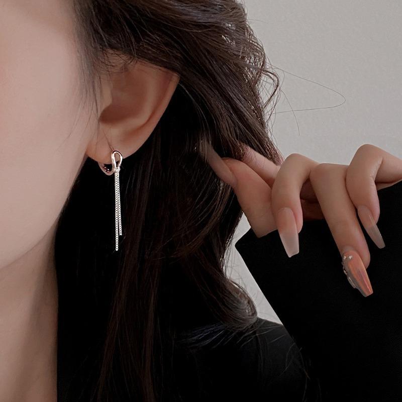 Fashionable And Creative Silver Color Knotted Earrings Suitable For Men And Women Simple Tassel Chain Earrings Daily Jewelry Gifts