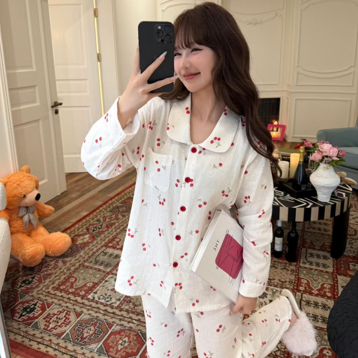 

2026 White Deer Cherry Pattern Double Layer Cotton Gauze Pajamas for Women - Simple Lapel Design XL (65-73 kg)