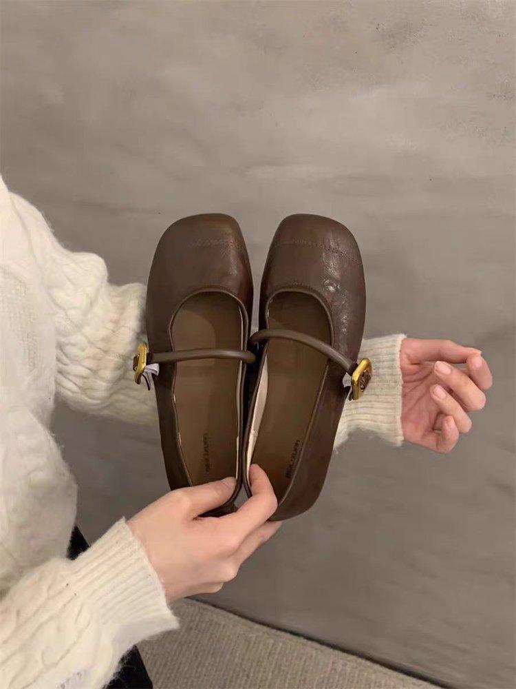 Scarpe Mary Jane da sera con vento gentile 2025 nuove francesi piccolo profumo temperamento testa rotonda bocca bassa rialzo interno