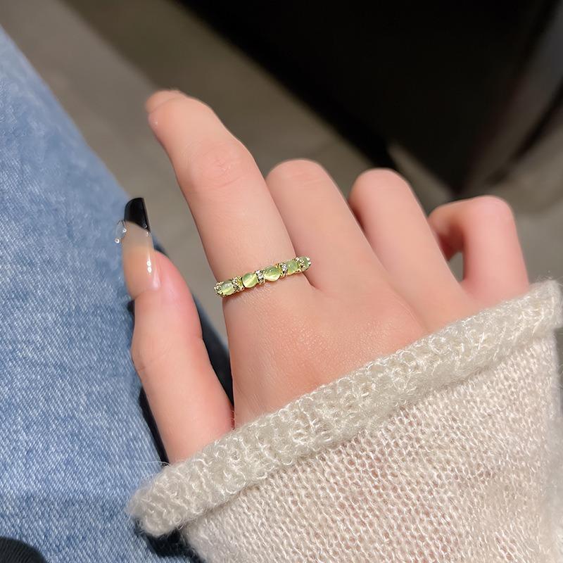 Open-ring Women's High-end Luxury Finger Ring with Unique Design for Small-scale Hand Accessories.