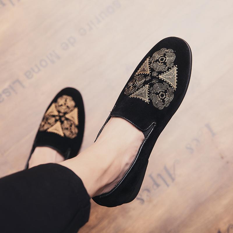 Fashion Luxury Royal Style Loafers Mules Slippers Velvet Handmade Embroidery Pattern Exotic Designer Loafers Fashion Brand Casual Shoes