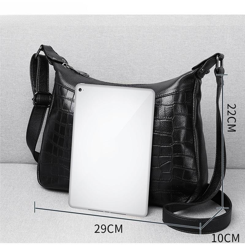 Geantă de damă din piele Geantă messenger de vară la modă Trendy și versatilă Geantă pentru mamă de vârstă mijlocie Geantă de umăr cu model de piatră Sens înalt