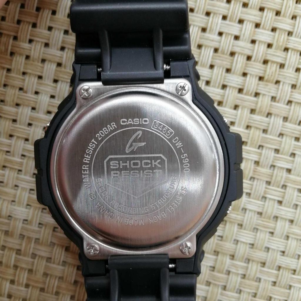 Used CASIO DW-5900 G-SHOCK