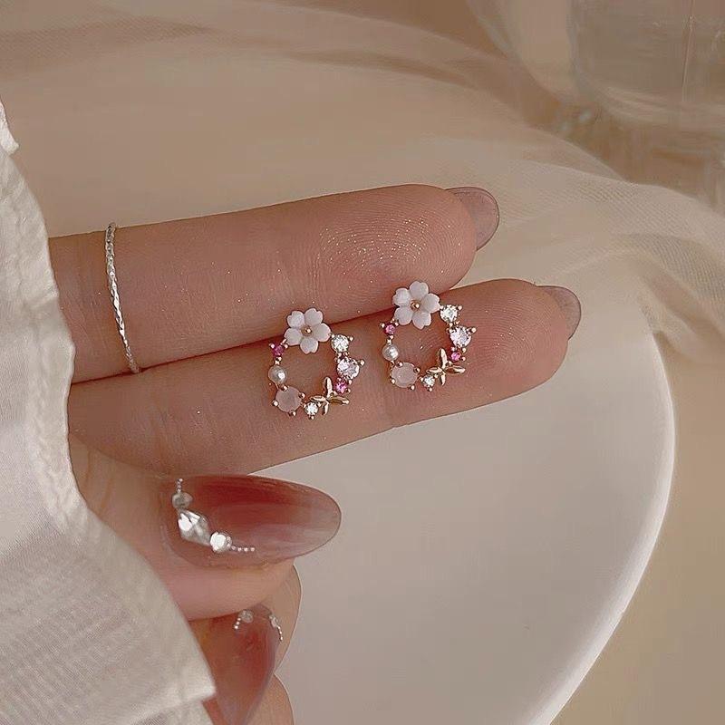 Sweet Flower Colored Earrings, Stylish Earrings For Teenage Girls, Versatile Earrings With A Niche Design Sense