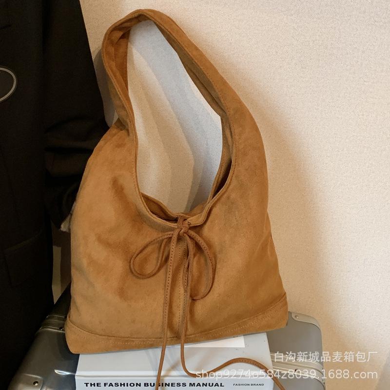 Korean Niche Design Underarm Tote Bag 2025 New Retro Suede Versatile Commuter Large-capacity Shoulder Bag