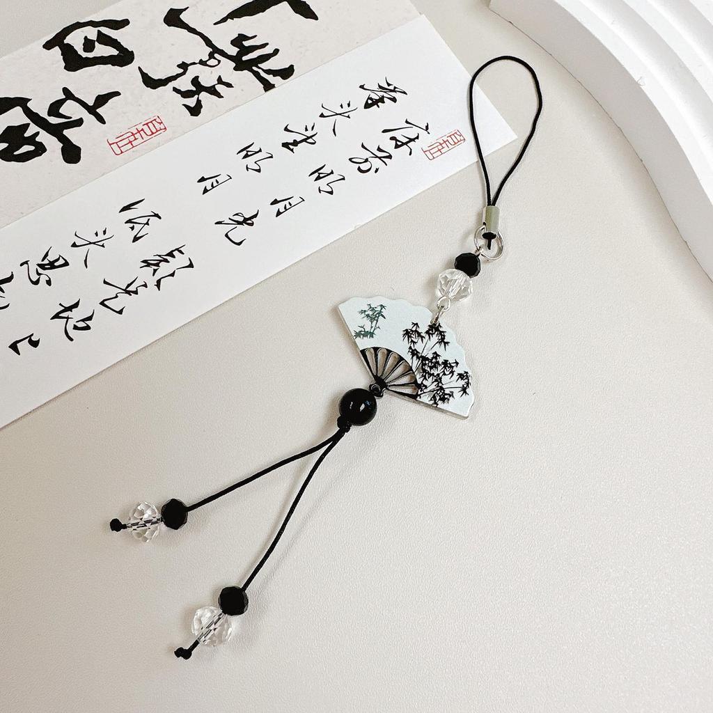 Four-Leaf Clover White Shell Fan Charm: Ancient-Style Phone Chain, Bag Pendant & Lanyard for Shoes, Clothing, and Phone Cases