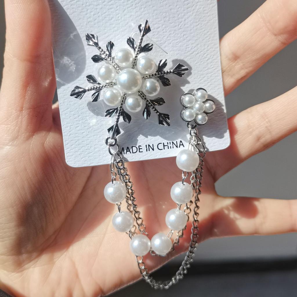 Diamond Studded, Ice Flower Pearl Snowflake Tassel Brooch, Women's Chain Snowflake Chest Flower, Korean Version Brooch, Pendant Accessories