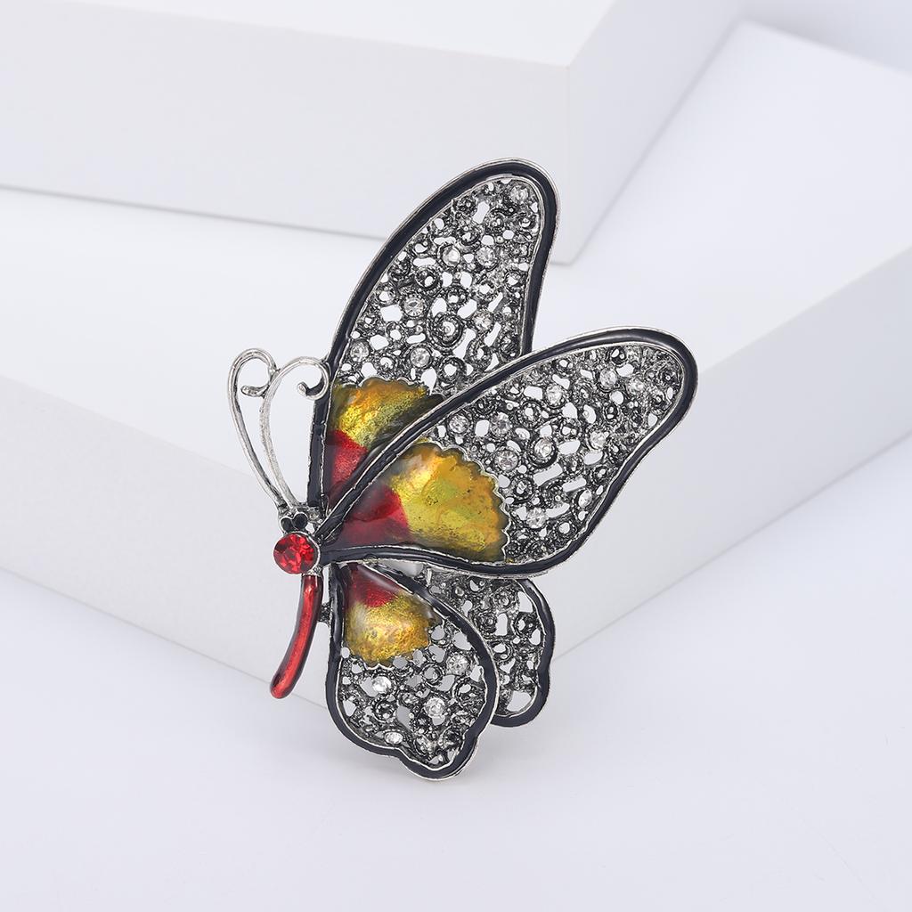 Luxury Rhinestone Butterfly Brooches for Women Unisex Pearl Insect Pins Event Party Gift Backpack Decoration Clothes Accessories