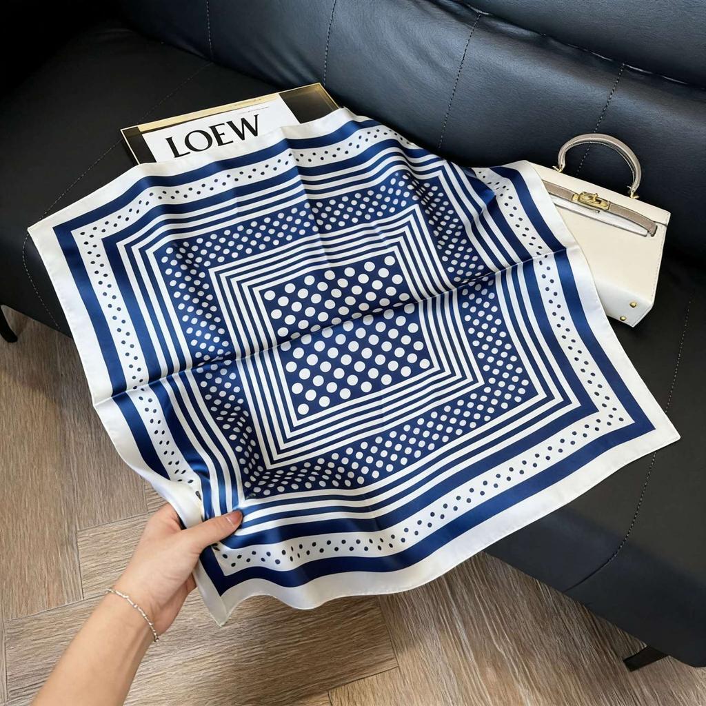 New old money wind chain neck scarf women's commuting versatile soft silk scarf neck protection shawl outer scarf