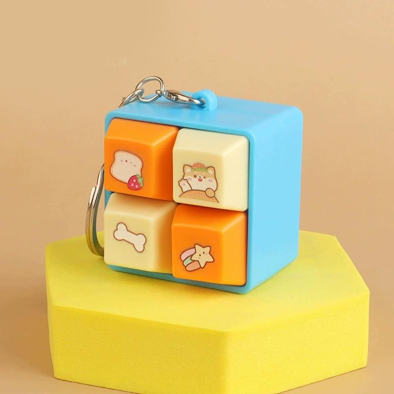 Four-key Fingertip Pressing Key Keychain Adult Stress-relieving Finger Keyboard Game Key Chain Fun with Sound and Light Toys